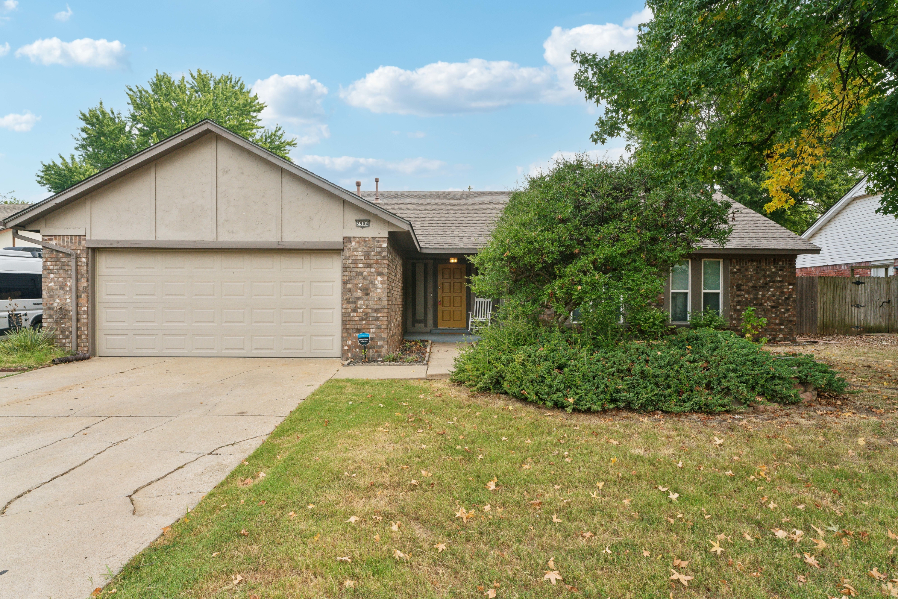 2904 East Fort Worth Street